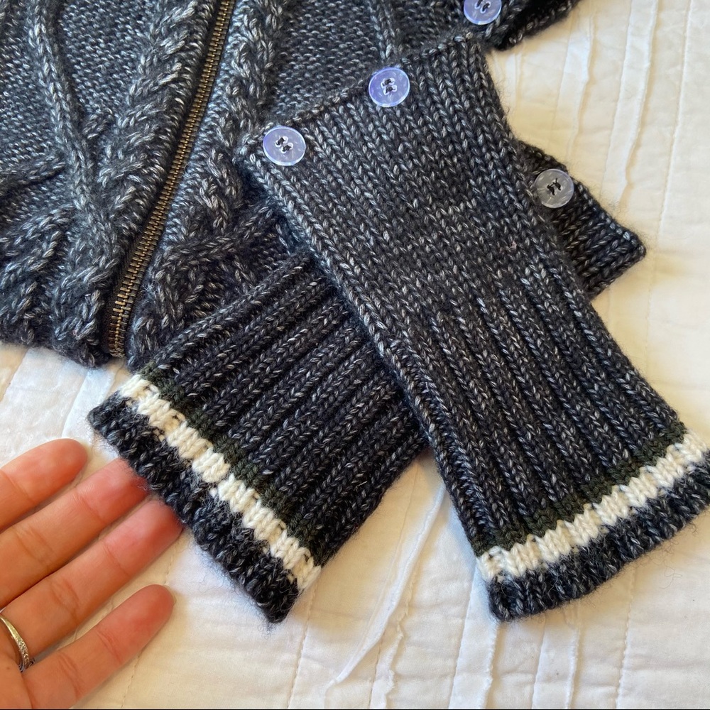 Veronica Beard Gray Wool Dickey Jacket Insert with Cuffs - Picture 4 of 8